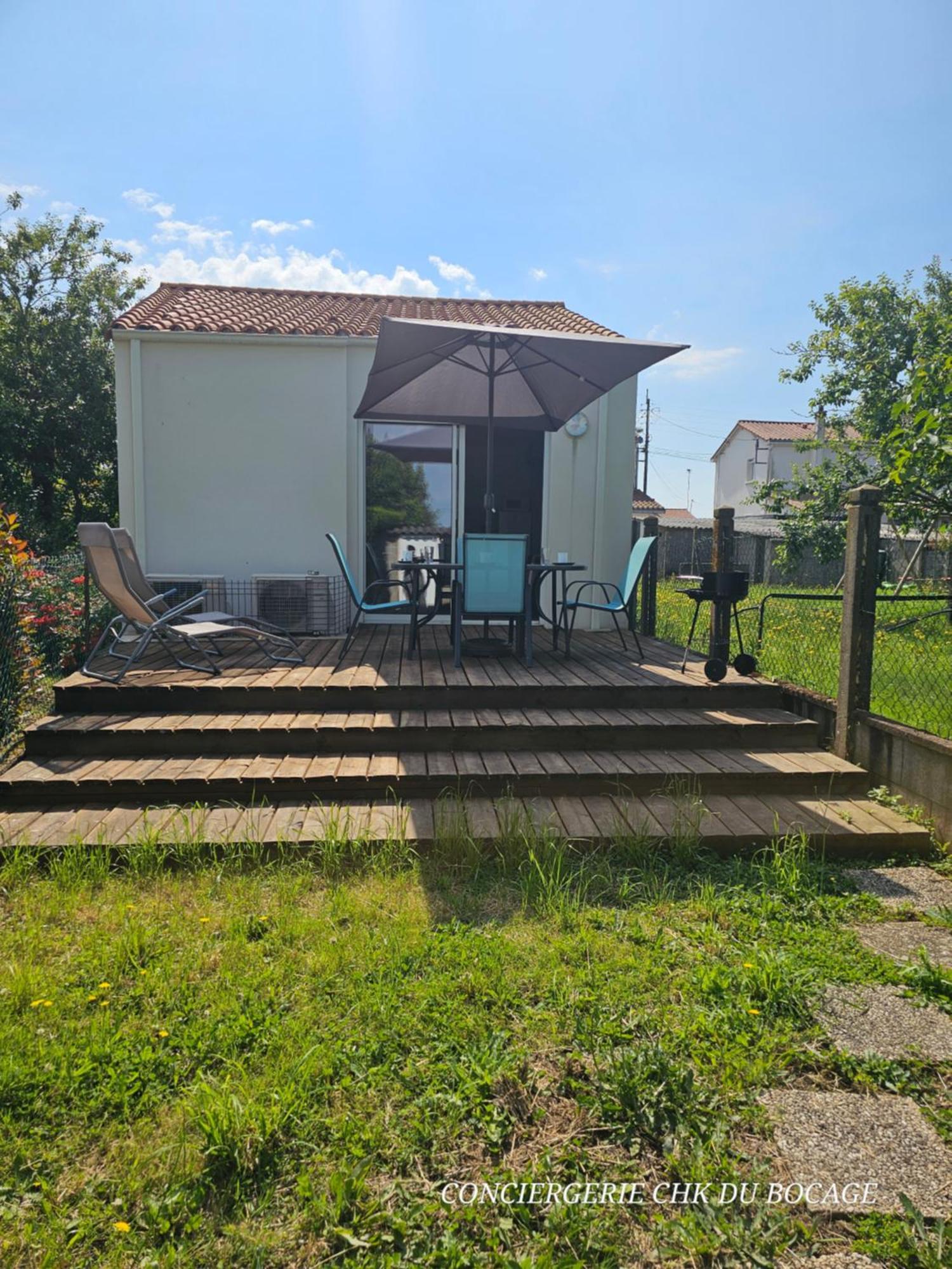 Le Petit Ecureuil Charmant Gite Jardin Terrasse Les Herbiers Kültér fotó